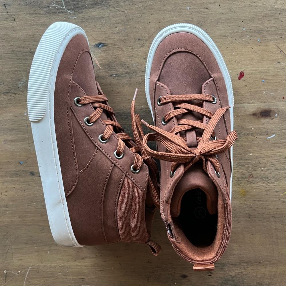 Cat & Jack Cognac 3y Mid Top Zip Sneaker